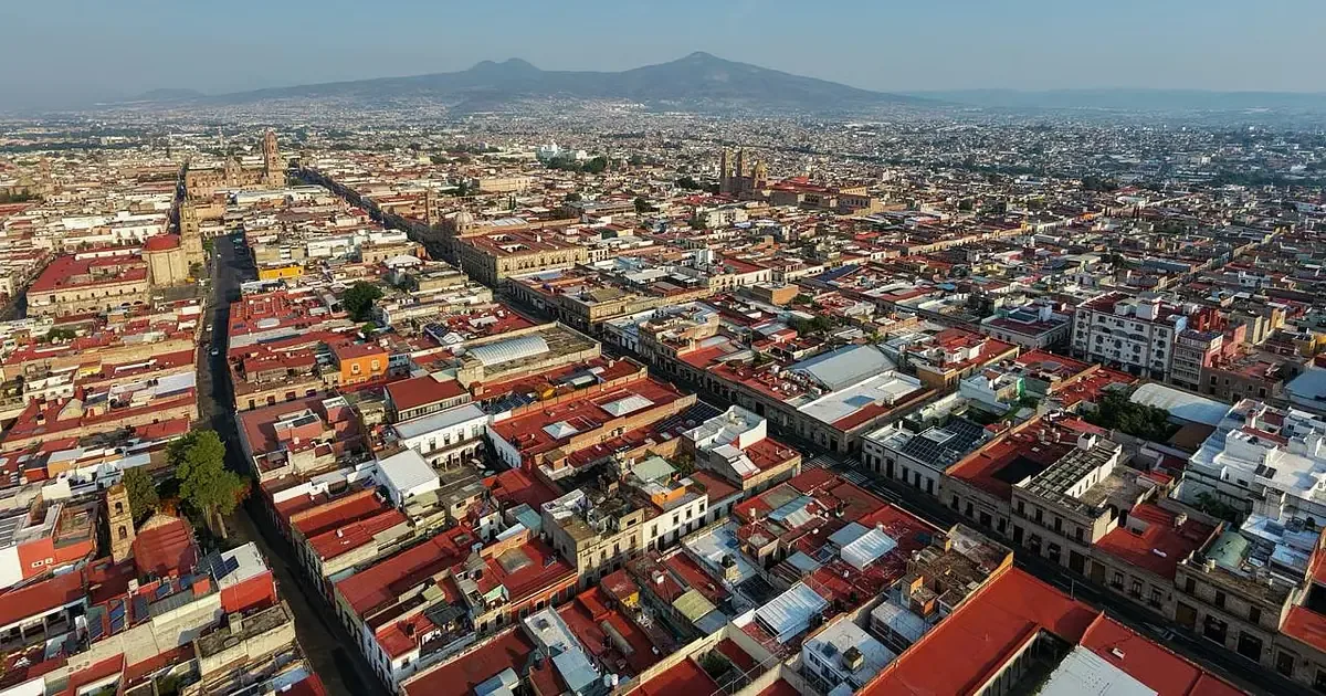 Este domingo se anticipan temperaturas entre 18 y 29 grados Celsius en la capital michoacana.