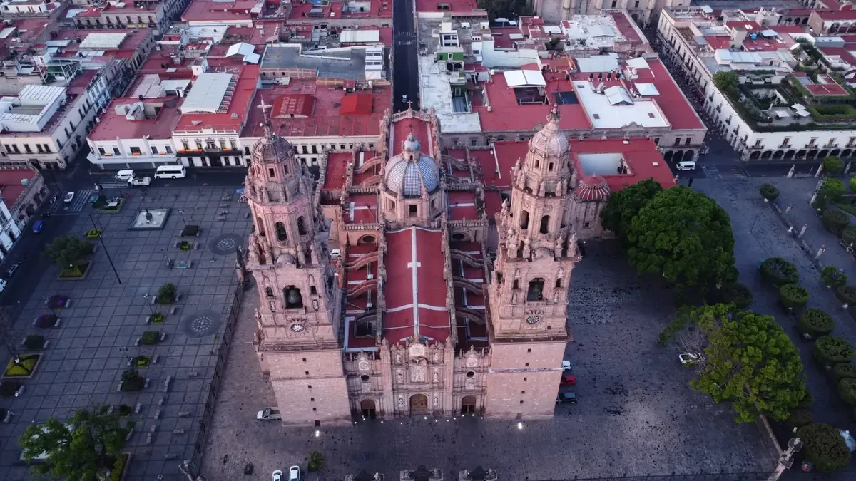 La falta de financiamiento afecta los programas de apoyo a los jóvenes en Morelia y limita su desarrollo.