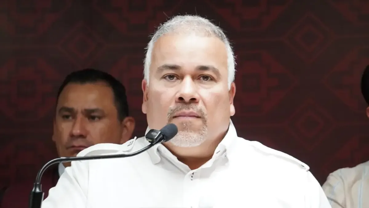 La dirigencia estatal de Morena respeta el tiempo de consulta de Morón sobre su futuro político.