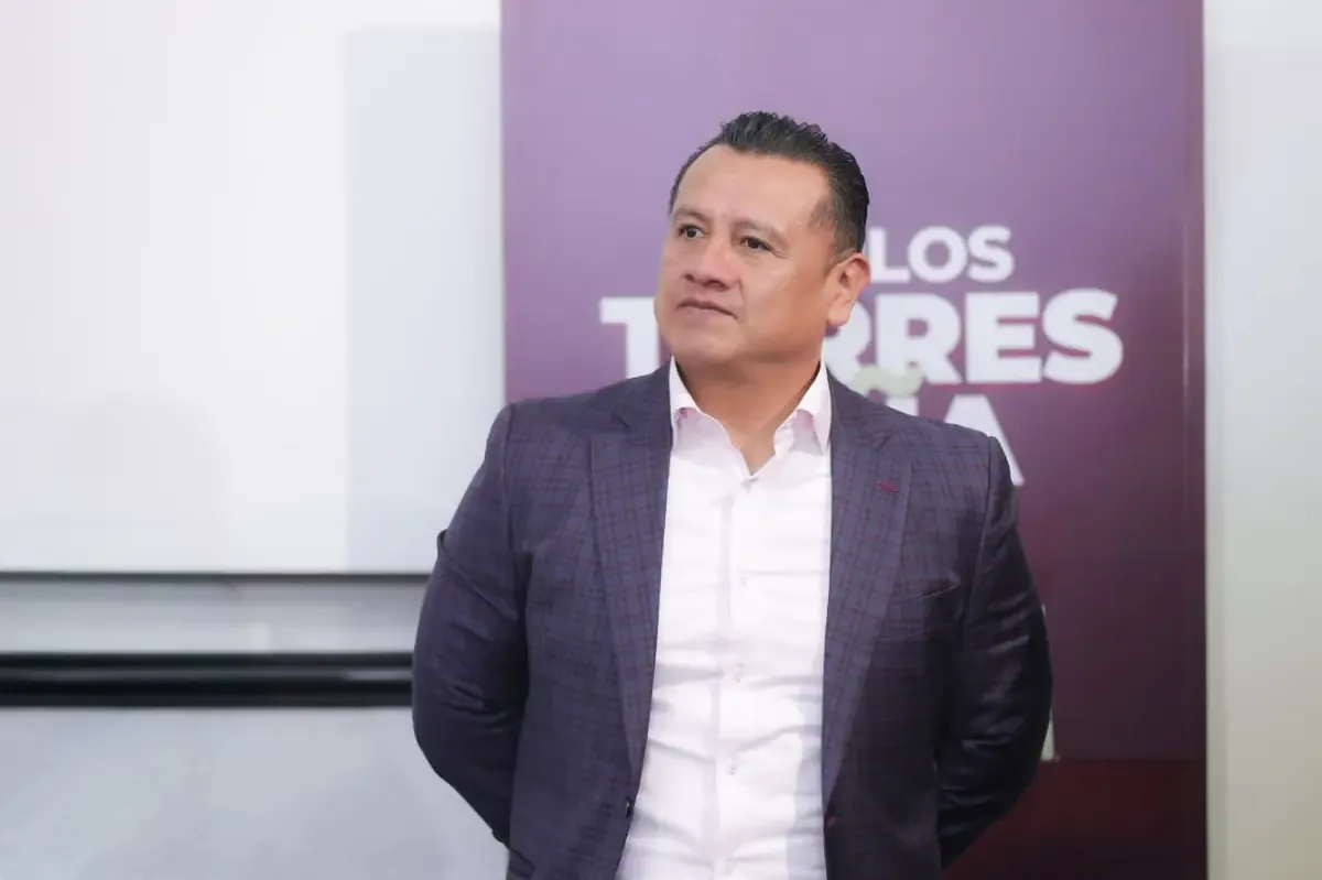 Carlos Torres Piña llama a priorizar los intereses del pueblo en nueva fase del movimiento.