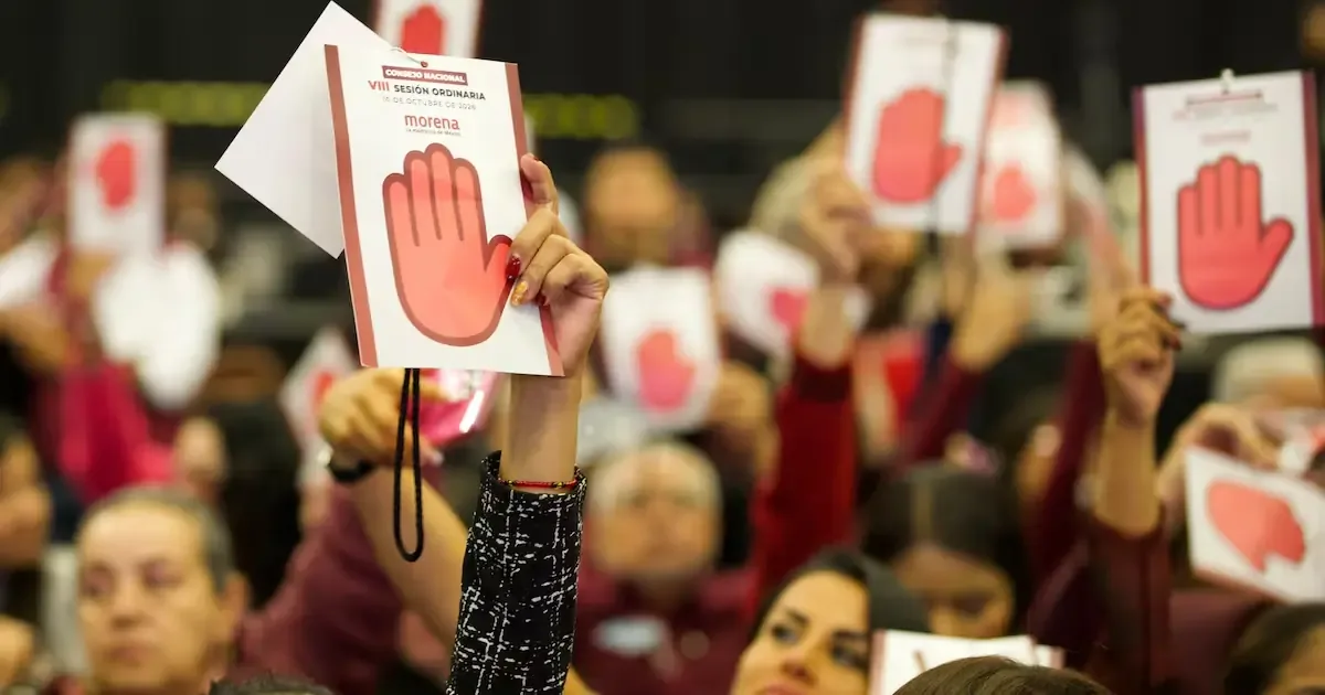 El apoyo a Morena destaca en un reciente sondeo a menos de un año de los comicios.