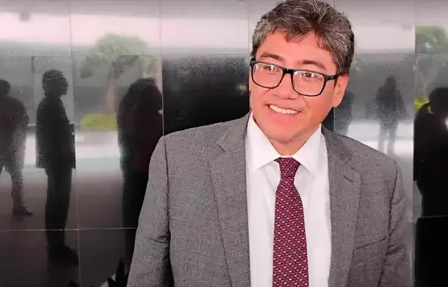 La dirigencia del partido descarta la candidatura por nepotismo electoral.