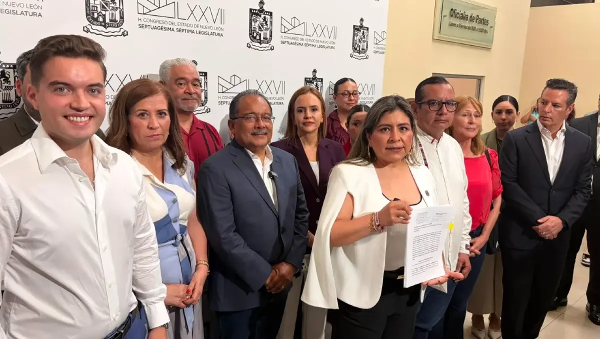 El partido señala irregularidades en la administración del gobernador y busca activar el mecanismo constitucional correspondiente.