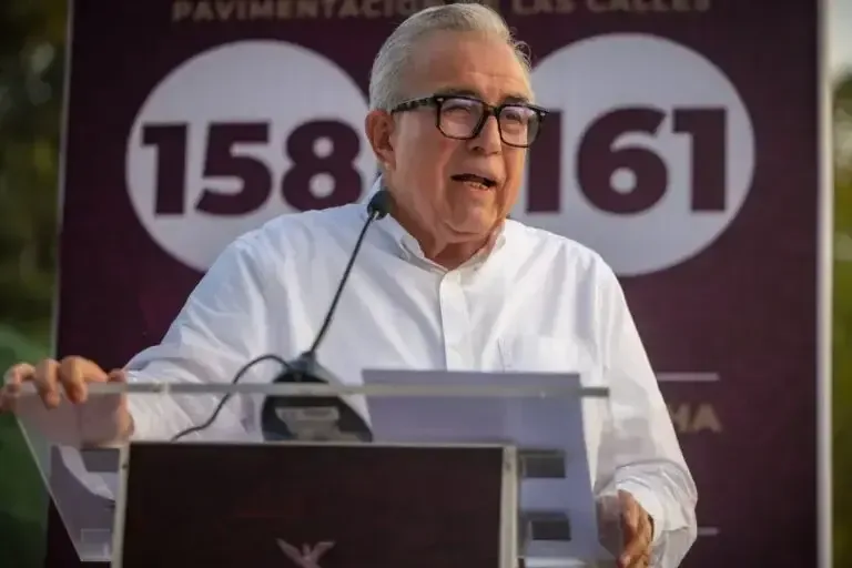 La dirigencia estatal de Morena se manifiesta a favor del gobernante involucrado en acusaciones por vínculos con el crimen organizado.