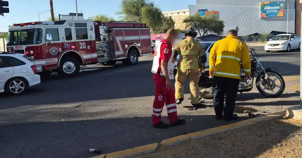 Un hombre de 34 años resultó herido tras un accidente en el bulevar Adolfo López Mateos.