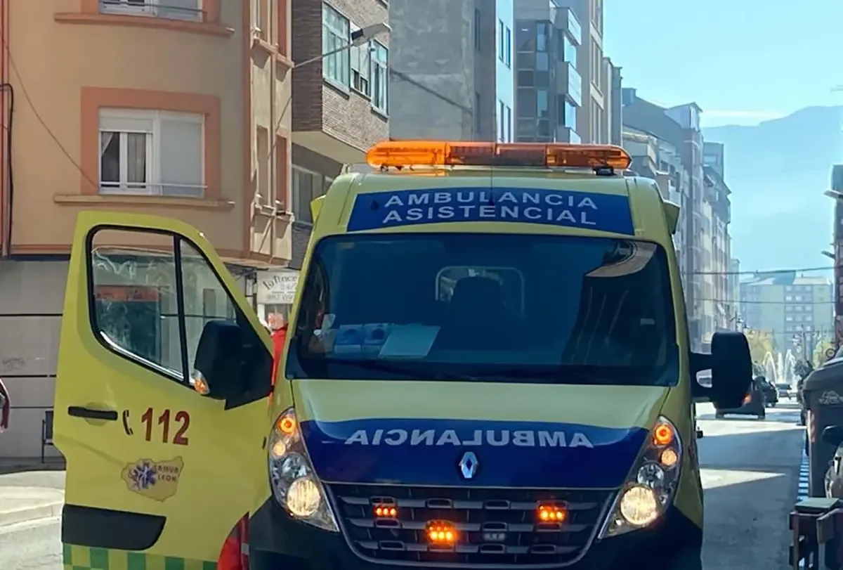 Un hombre de 46 años fue ingresado en el hospital tras el accidente en La Puebla.