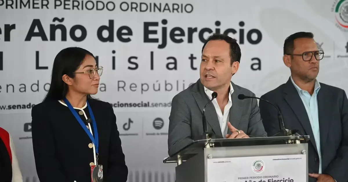 Senadores de MC demandan a autoridades atender fallas eléctricas en la Península de Yucatán.