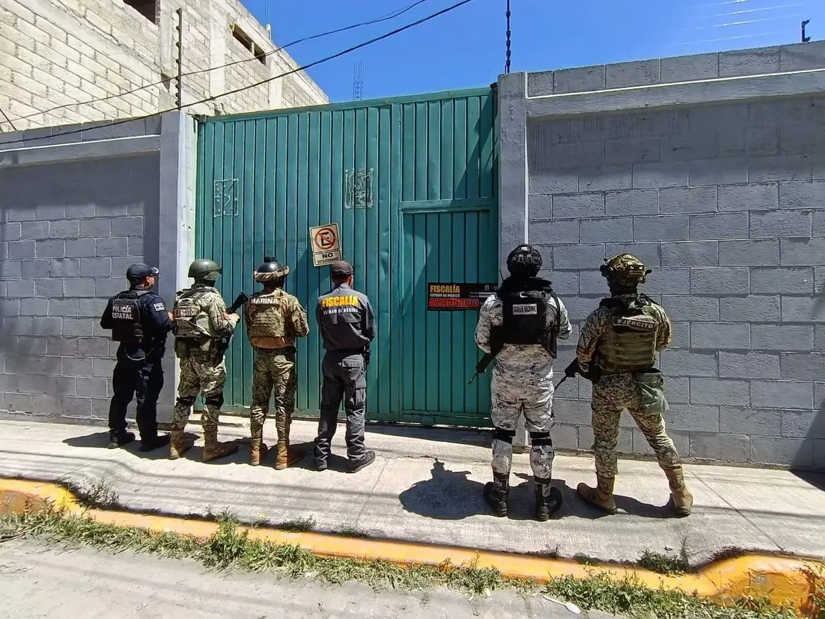 La estrategia "Restitución" busca devolver propiedades a sus legítimos dueños.