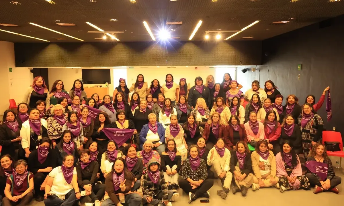 Más de 80 periodistas mexicanas abordan la violencia y censura en su labor.