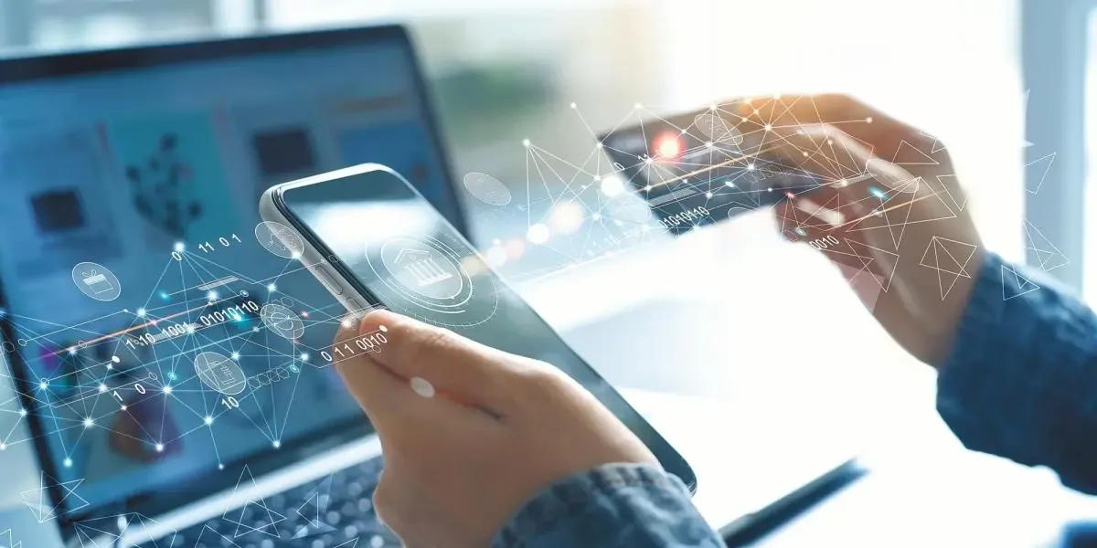 Más del 50% de los usuarios de teléfonos móviles utilizan billeteras digitales para pagos cotidianos.