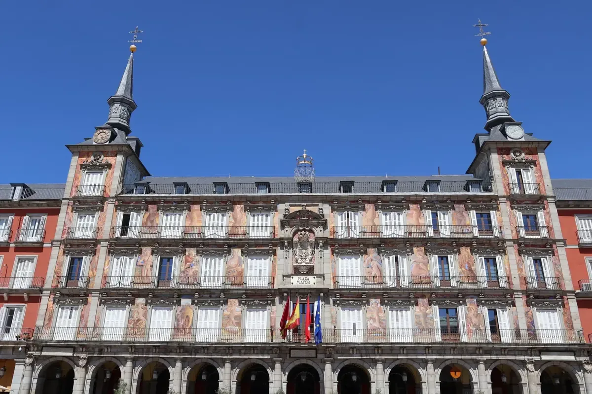 La muerte del monarca genera expresiones de condolencia entre las Casas Reales europeas.