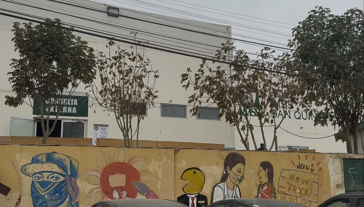 El presunto responsable fue detenido tras intentar escapar de la escena.