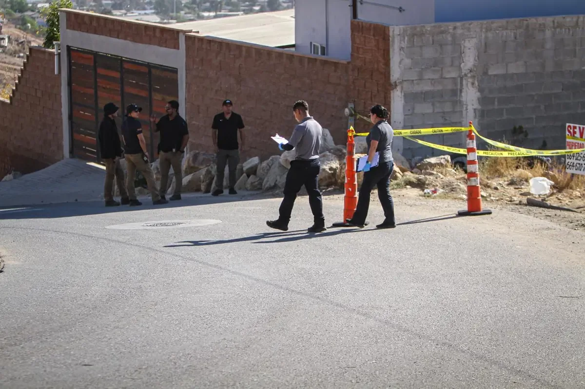 El trágico suceso ocurrió en una curva de un camino en la colonia Colinas del Florido.