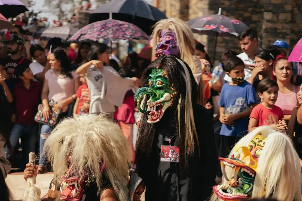 La exposición resalta la cultura gastronómica y las tradiciones de la comunidad Kumiai en Baja California.