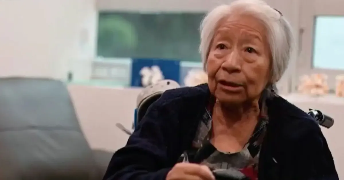 Doña Hermelinda, antes desahuciada, vuelve a caminar gracias a un innovador procedimiento médico.