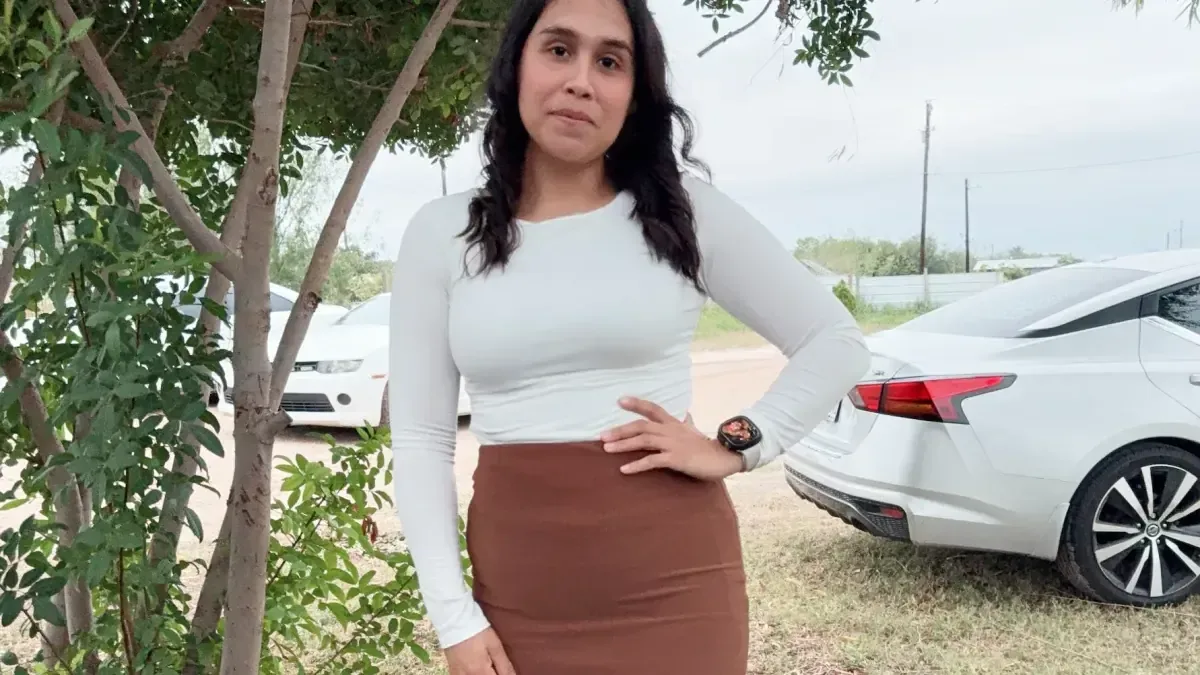 Jessica Treviño busca regresar a EE. UU. tras ser deportada a México, afectando a sus tres hijos ciudadanos estadounidenses.