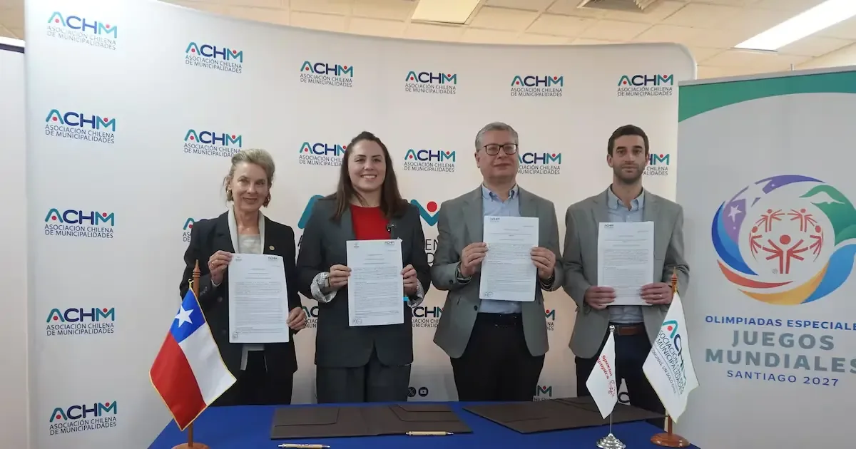 Con convenios, buscan fortalecer el deporte inclusivo y el legado de Santiago 2027 en comunidades.