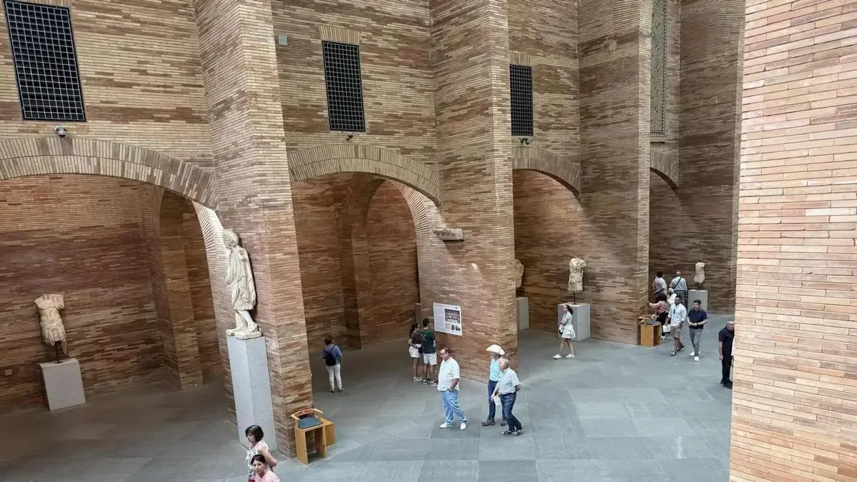 El Museo Nacional de Arte Romano celebra 40 años de su sede y busca distinción autonómica por su contribución cultural.
