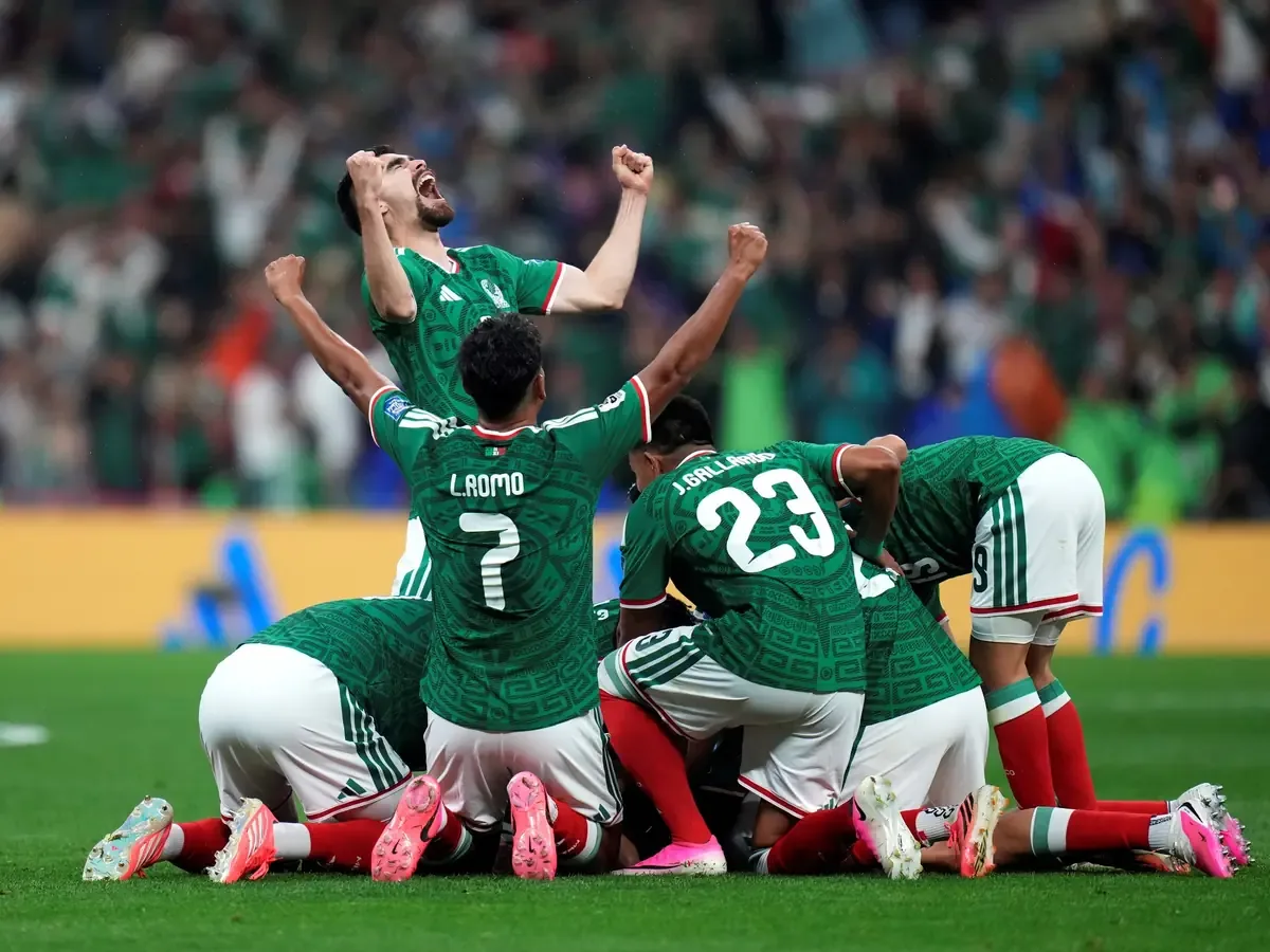 La selección azteca rompe una racha de 40 años y avanza en el Mundial 2026.