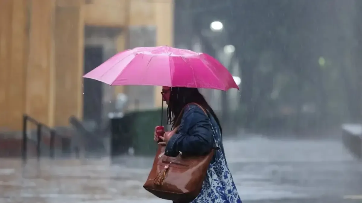 Alerta meteorológica máxima: estados del norte enfrentan lluvias intensas, mientras el sur vive un calor agobiante.