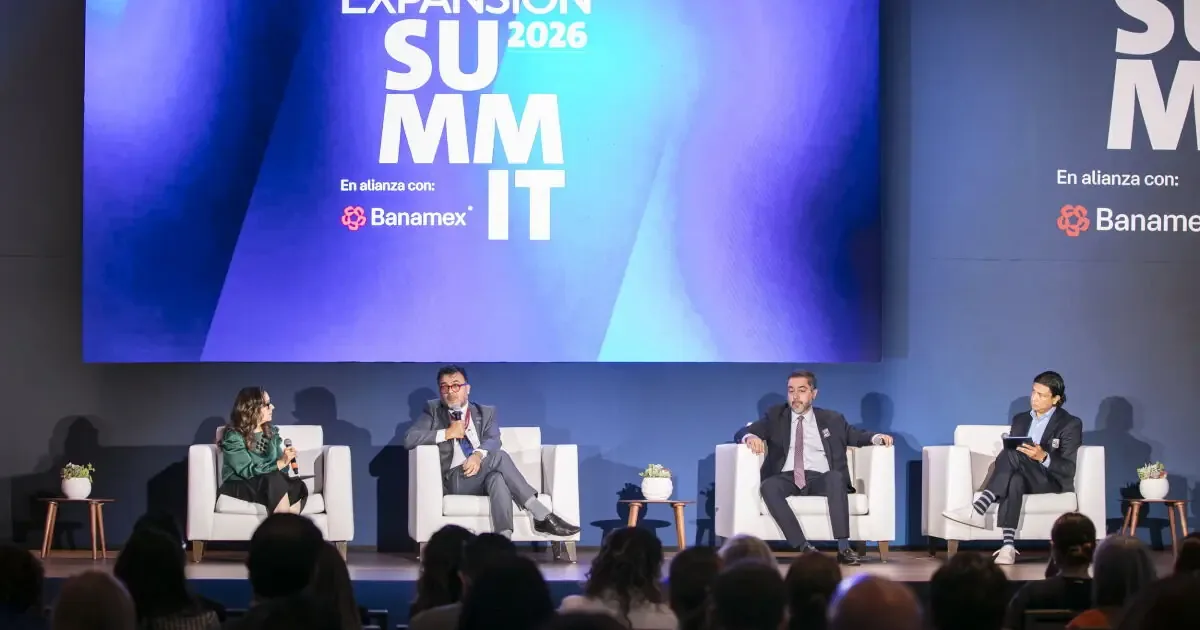 Los funcionarios destacan la necesidad de traducir la manufactura en innovación tecnológica.