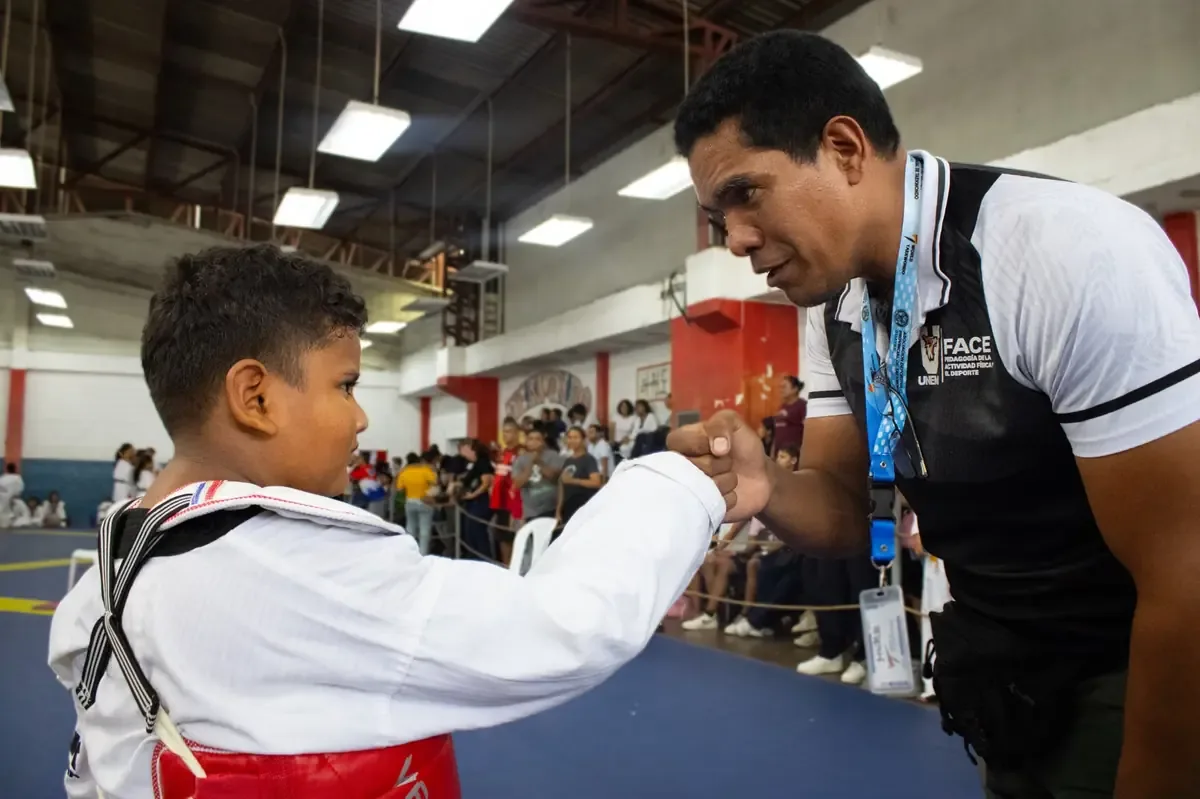 Atletas mexicanos buscan puntos clave para el ranking olímpico en el Grand Prix de Taekwondo en París.