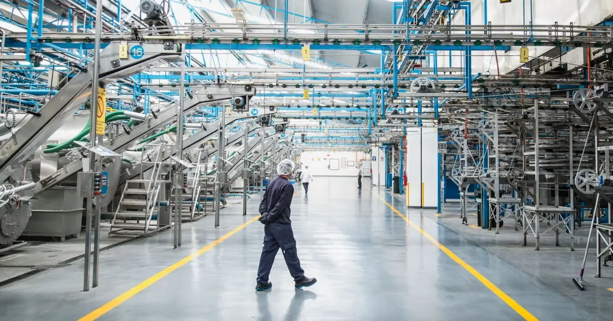 A pesar de un incremento en la inversión, la falta de nuevas plantas afecta el crecimiento económico.