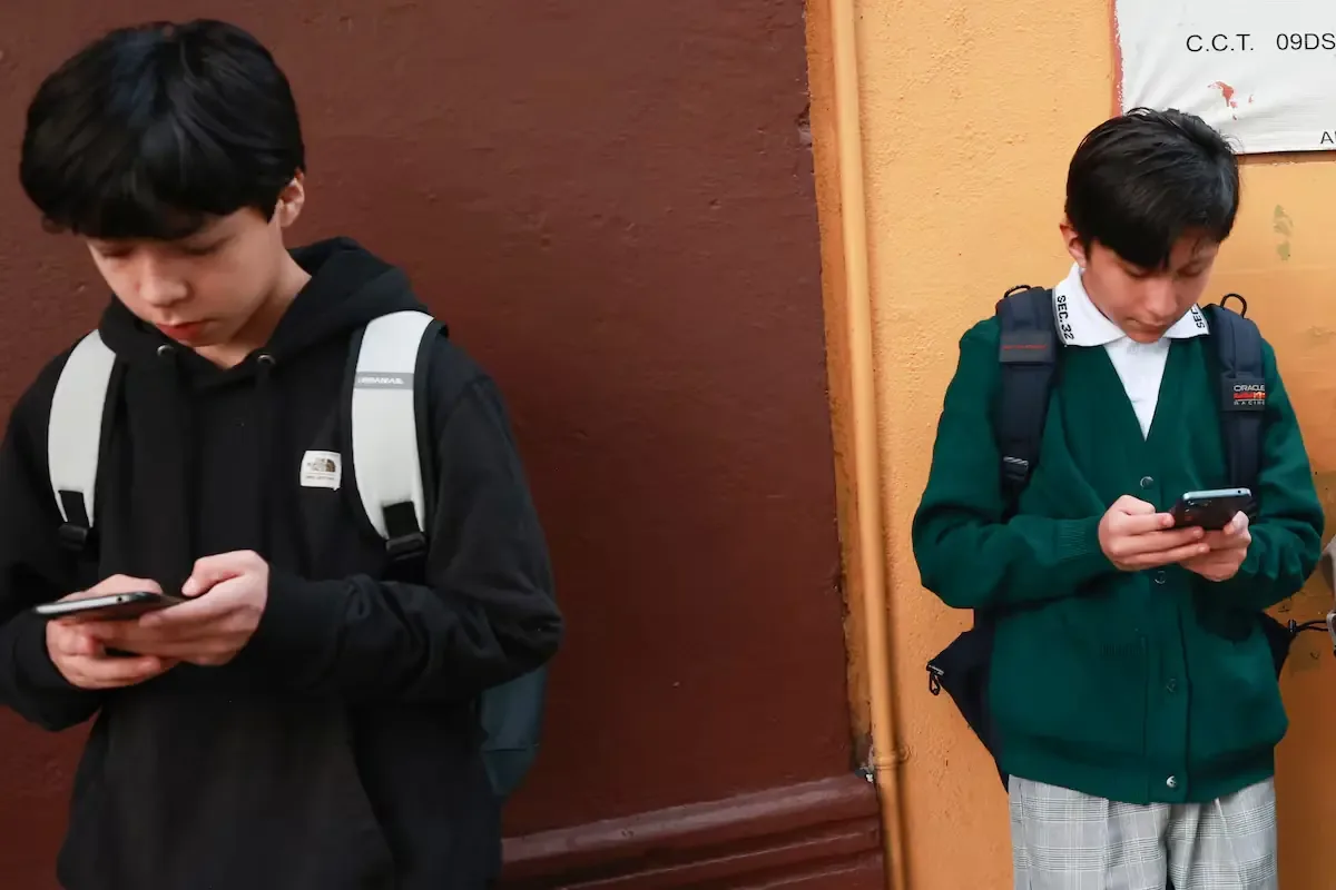 Medida busca reducir las adicciones a las pantallas entre los menores.