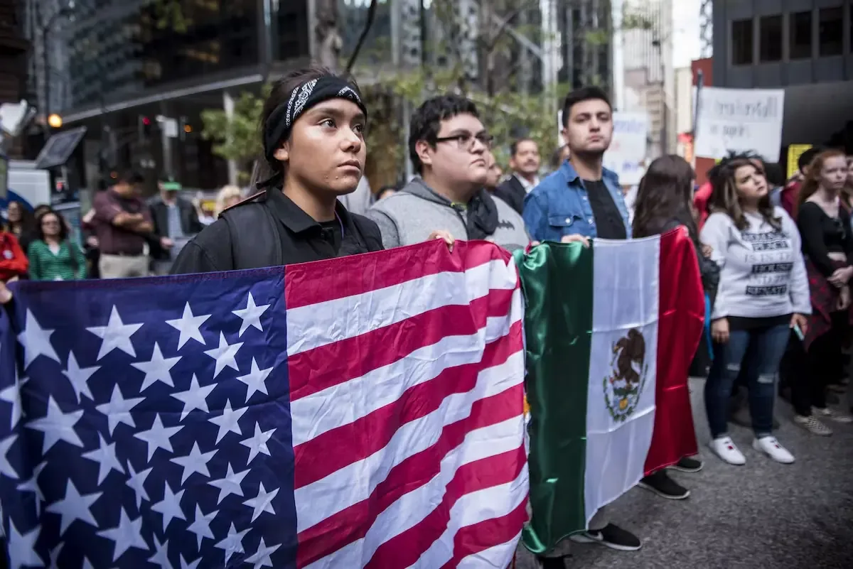 La acción del gobierno busca justicia por la muerte de mexicanos a manos de las autoridades migratorias.