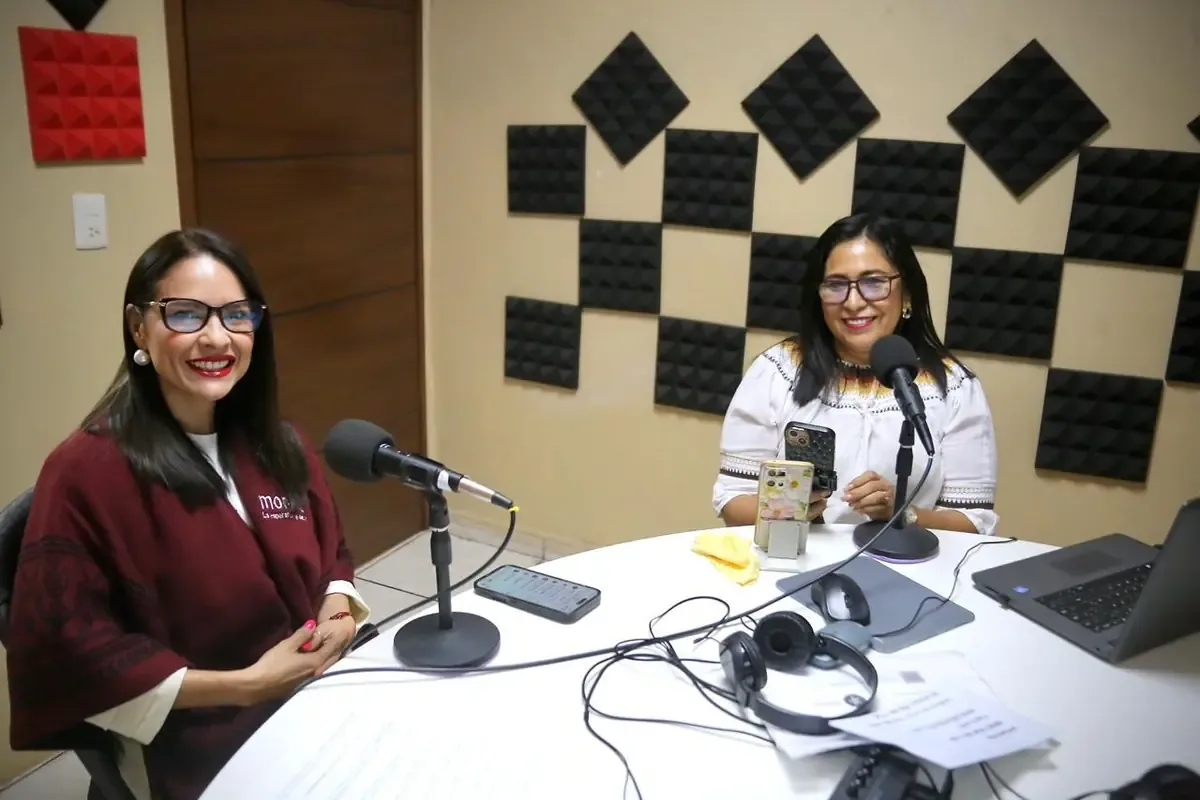 La diputada Nalleli Pedraza subraya la importancia del periodismo para la democracia y la sociedad.