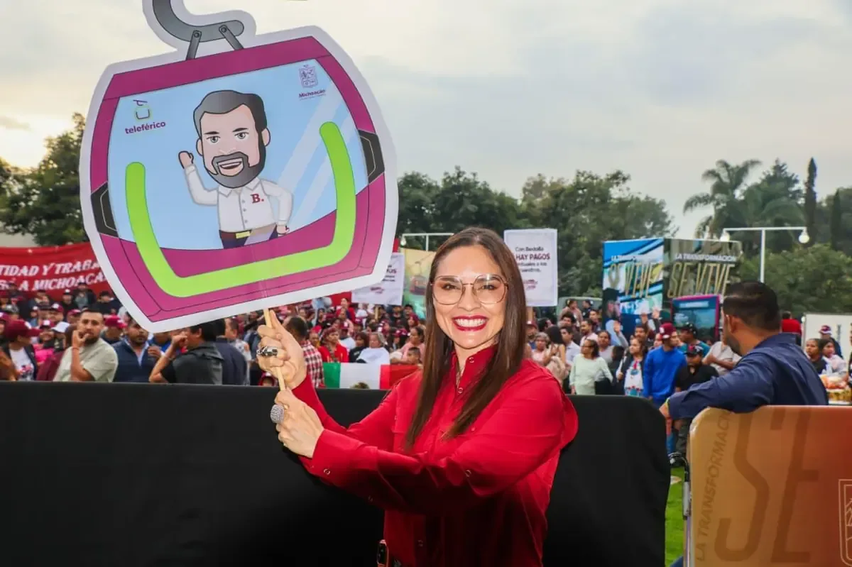 La diputada subraya avances en obra pública y finanzas en Michoacán.