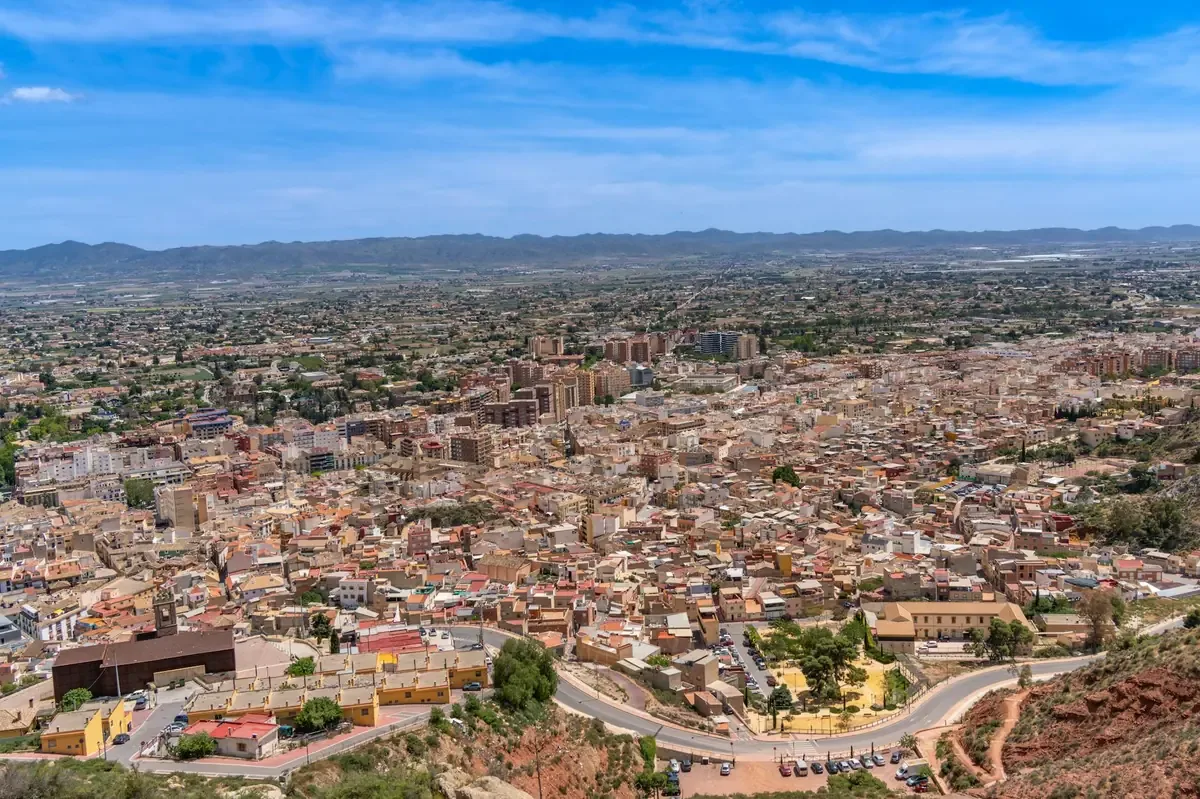 La llegada de pateras y el narcotráfico generan preocupación en Lorca.