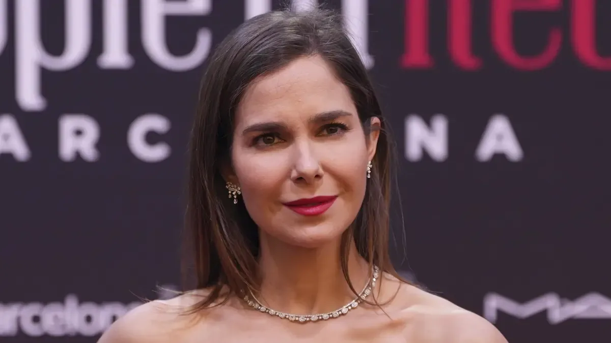 La actriz comparte su enfoque sobre la educación en salud y sexualidad de sus hijos.