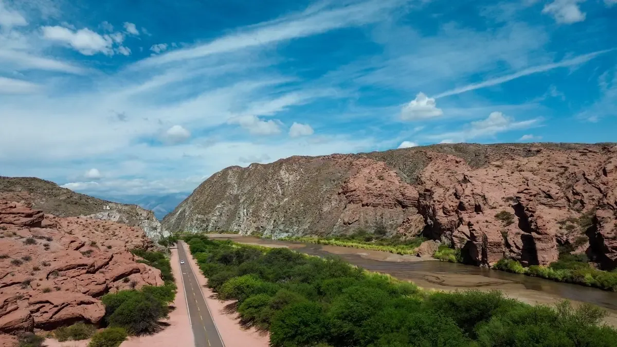 Productores de sandía piden mejoras en la carretera para garantizar la seguridad de los usuarios.