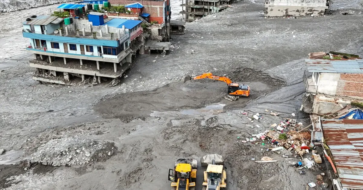 La tragedia afectó a cientos de turistas durante su paso por áreas de alto riesgo.
