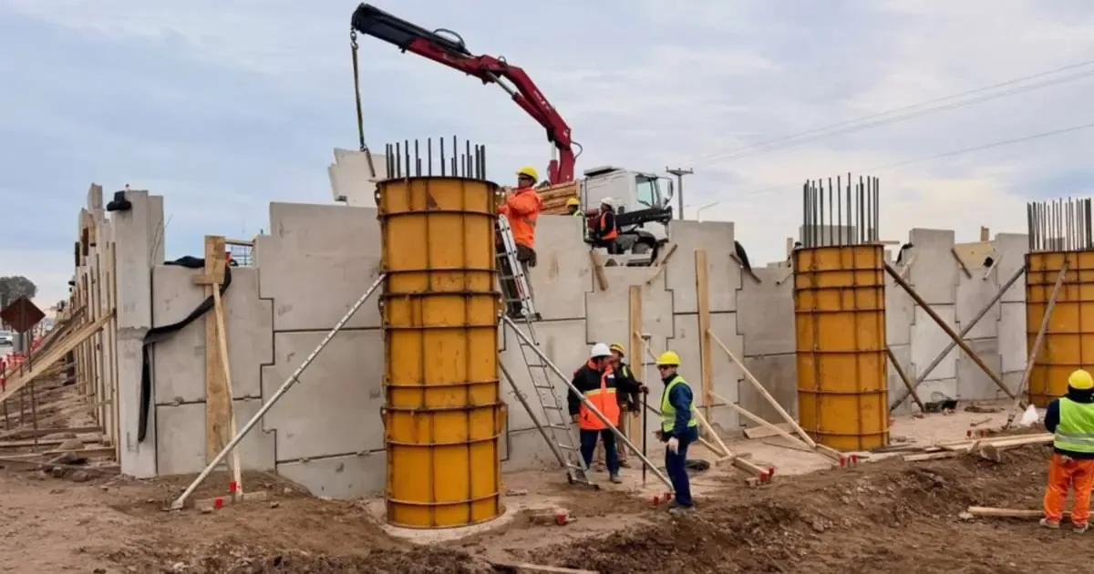 Las nuevas construcciones viales buscan mejorar el tránsito y conectar la región.