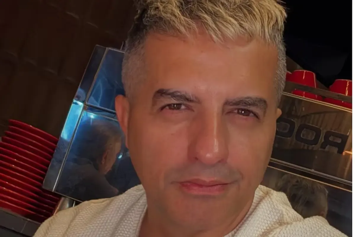 El conductor revela su nueva pasión por la arquitectura en un video.