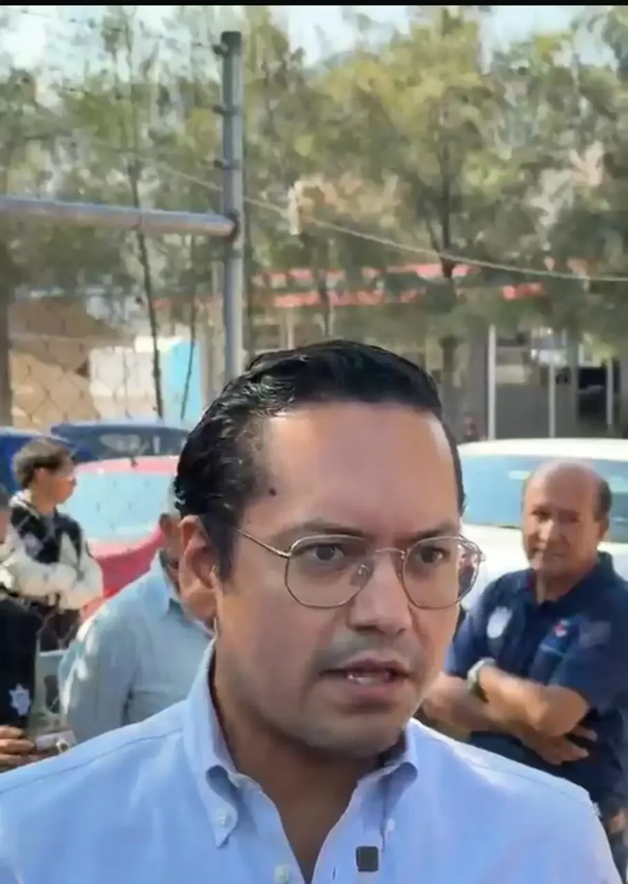 La decisión fue tomada por razones personales, asegura el presidente municipal.
