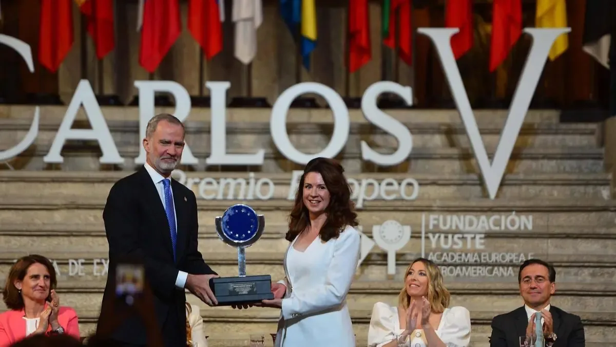 Un cumpleaños especial y selfies con el rey destacan en la ceremonia.