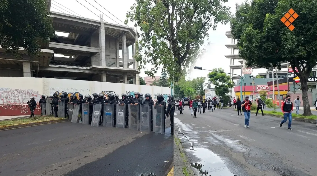 La manifestación conmemora el operativo en la Escuela Normal Rural de Tiripetío hace 14 años.