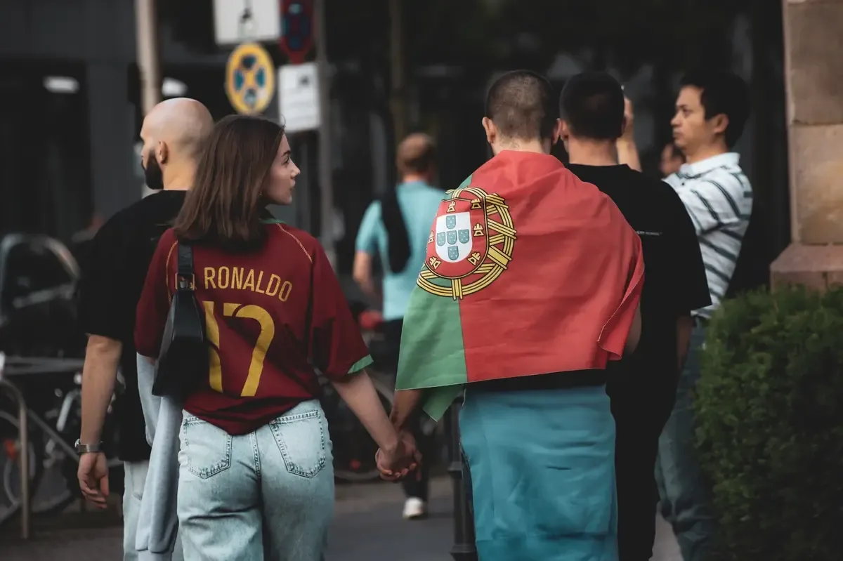 El esperado duelo entre Haaland y Ronaldo finaliza empatado en Oslo.