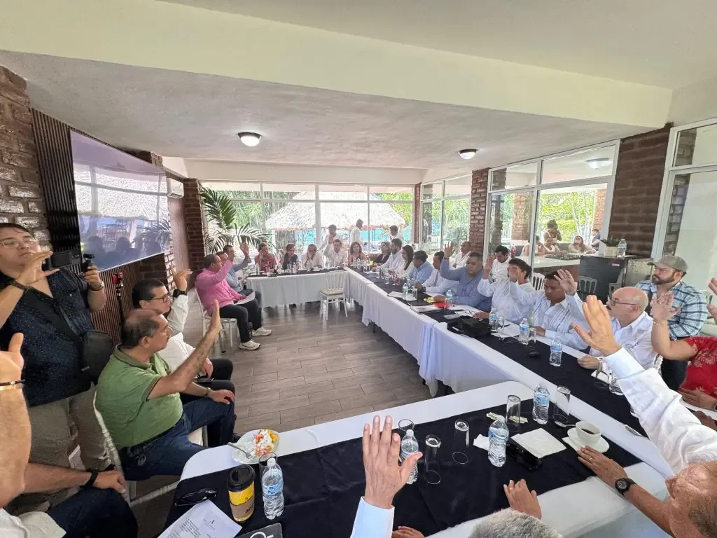 La Cuarta Asamblea Extraordinaria impulsa la modernización del Colegio de Notarios de la región Costa.