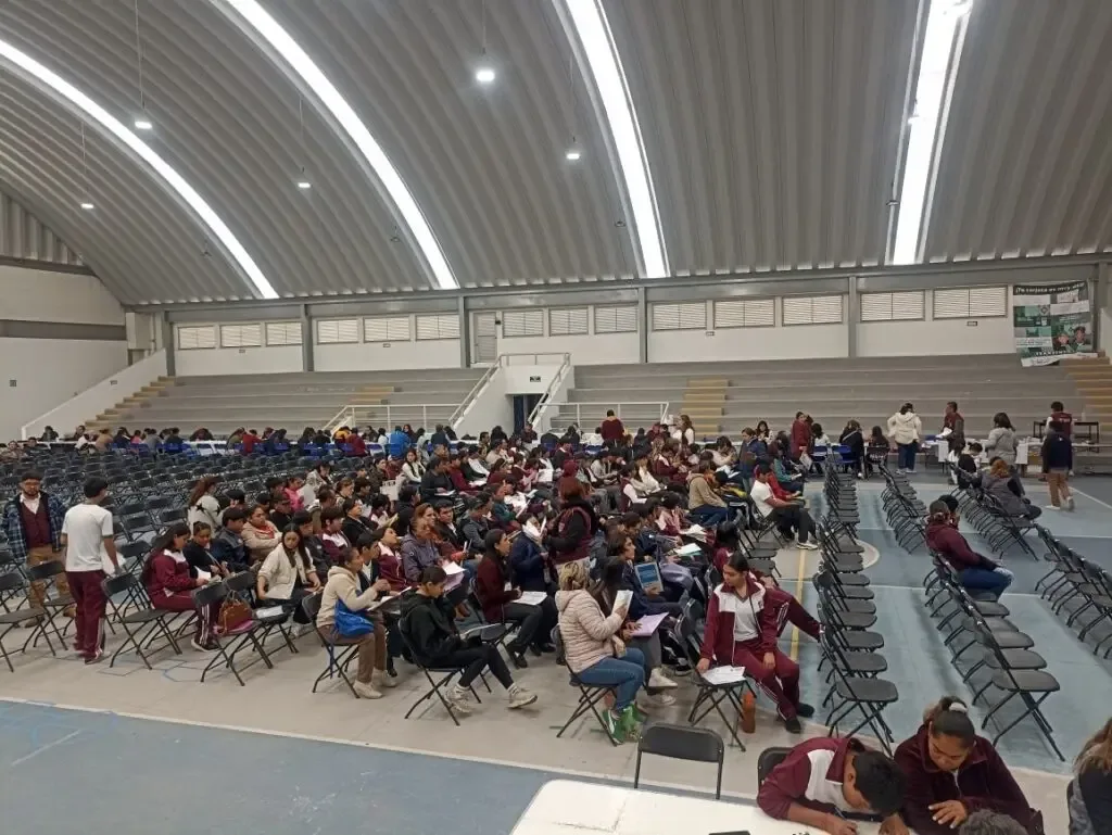 Nuevas carreras técnicas anunciadas por la DGETI en Querétaro.
