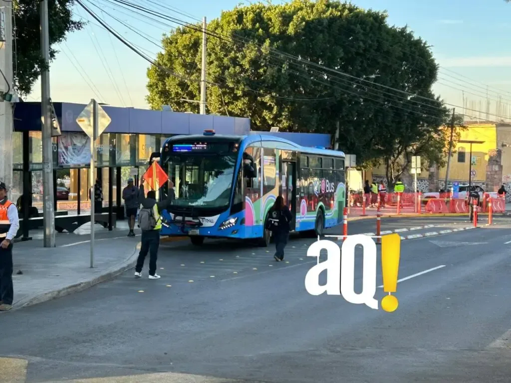 Nuevas unidades de Qrobús en Querétaro en su recorrido por avenida Corregidora Norte.