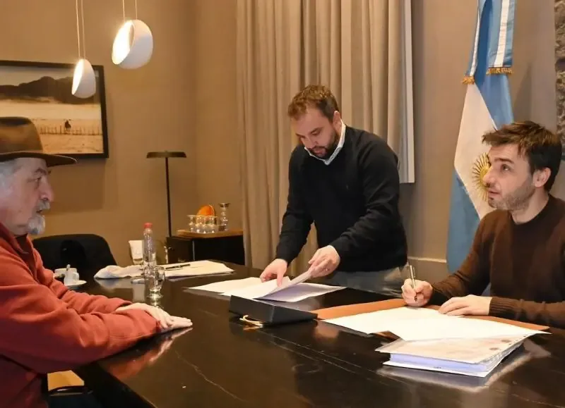 El decreto para licitar la construcción del acueducto promueve un abastecimiento de agua sostenible en la región.