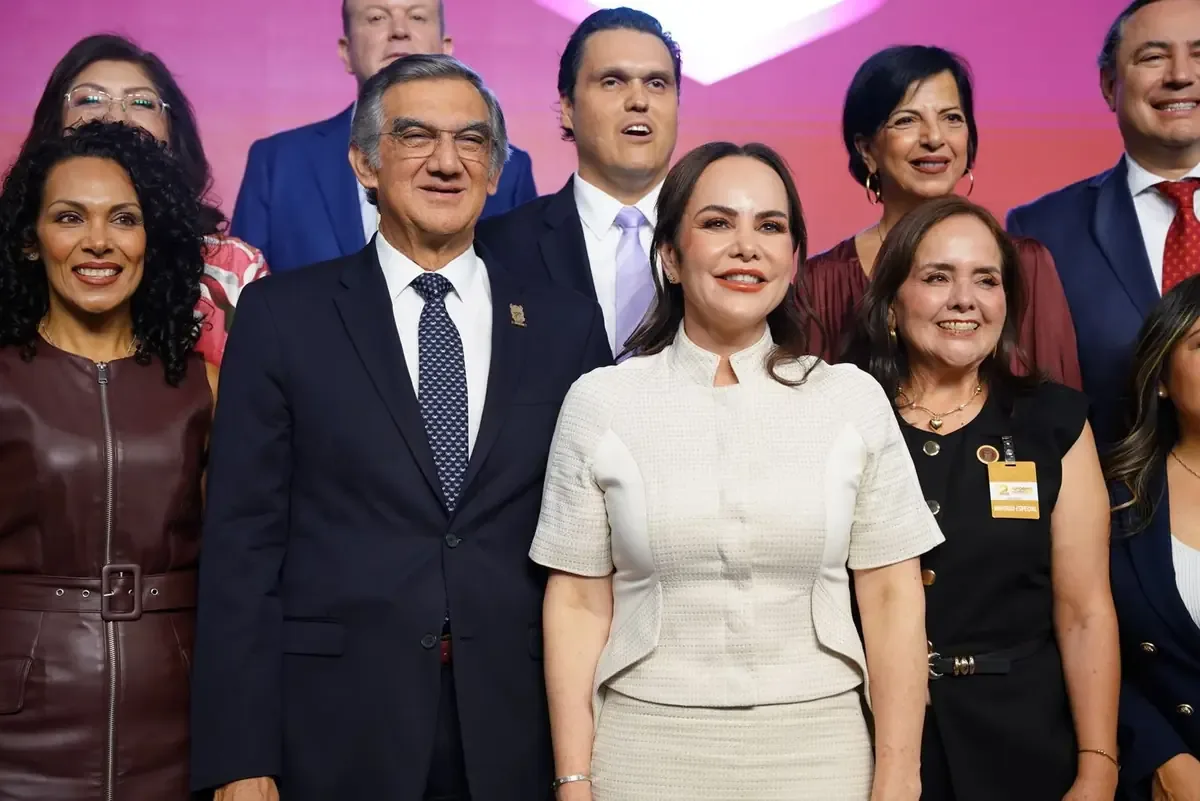 La presidenta municipal informa sobre avances en infraestructura y bienestar en su Segundo Informe de Gobierno.