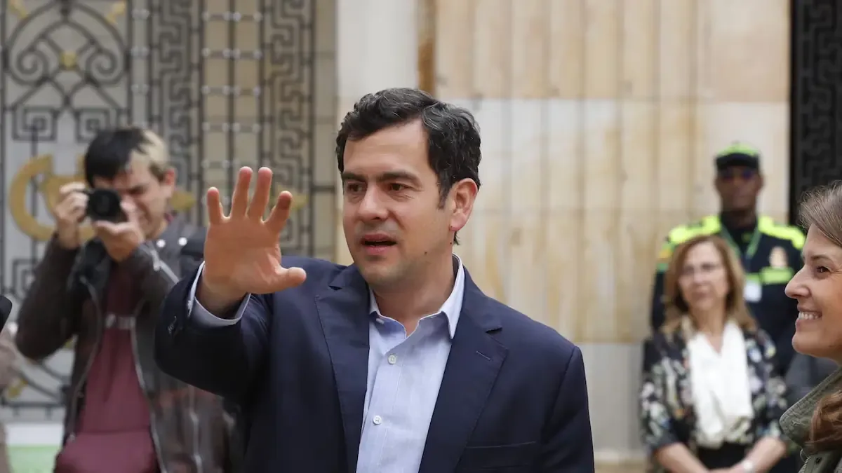Rodrigo Lara asume el cargo con la misión de erradicar la corrupción y mejorar la relación con el Congreso.