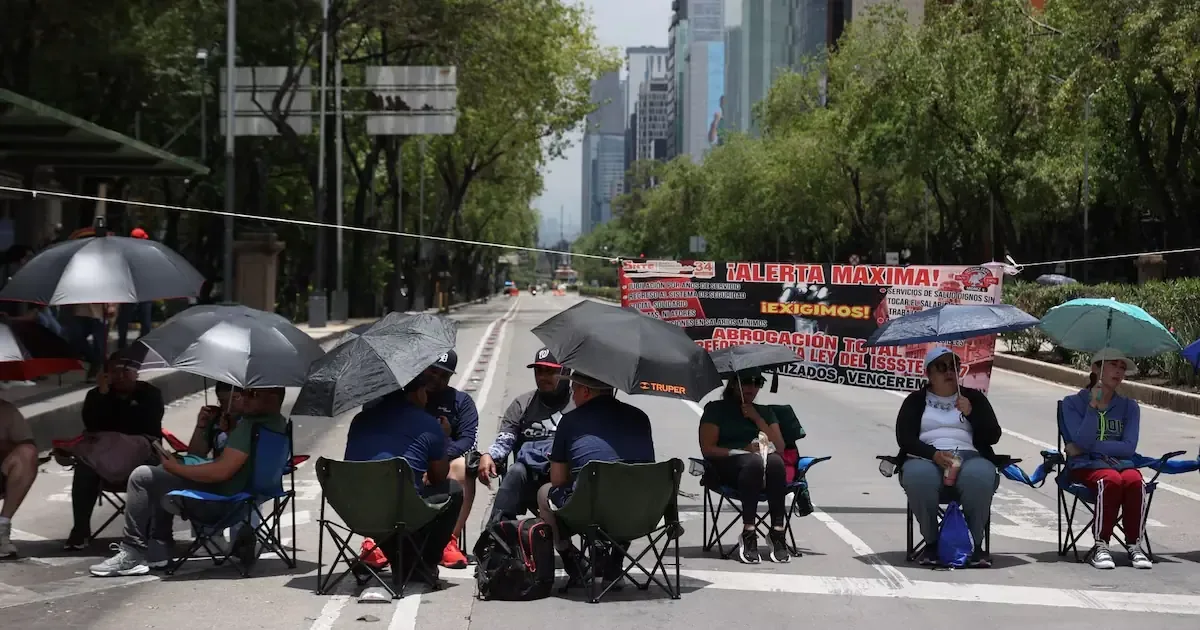 La jornada de protestas incluye demandas de justicia y mejoras laborales por parte de distintos colectivos.