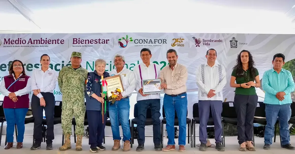 El gobierno estatal reafirma su compromiso con la reforestación, impulsando proyectos significativos para la restauración ambiental.