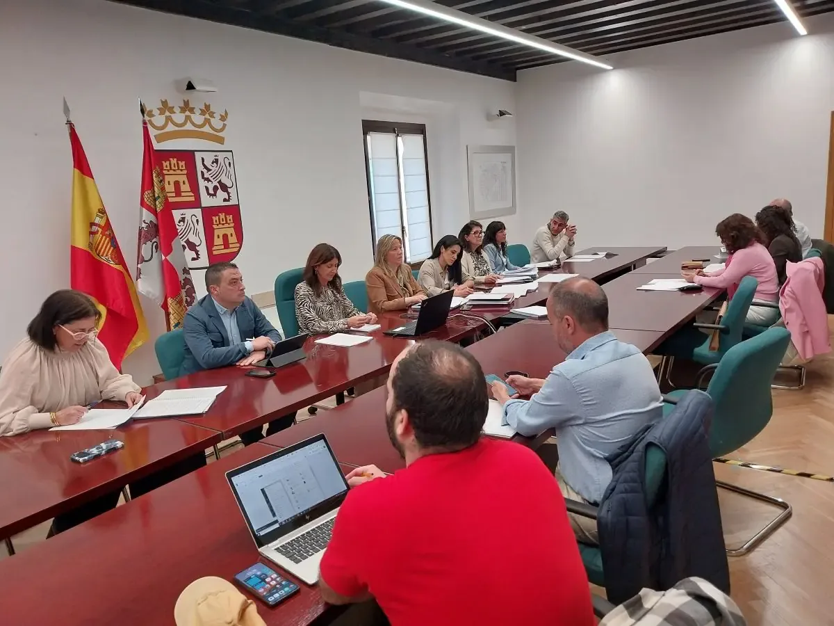 La Junta de Castilla y León aprueba sitios para observar el eclipse del 12 de agosto.
